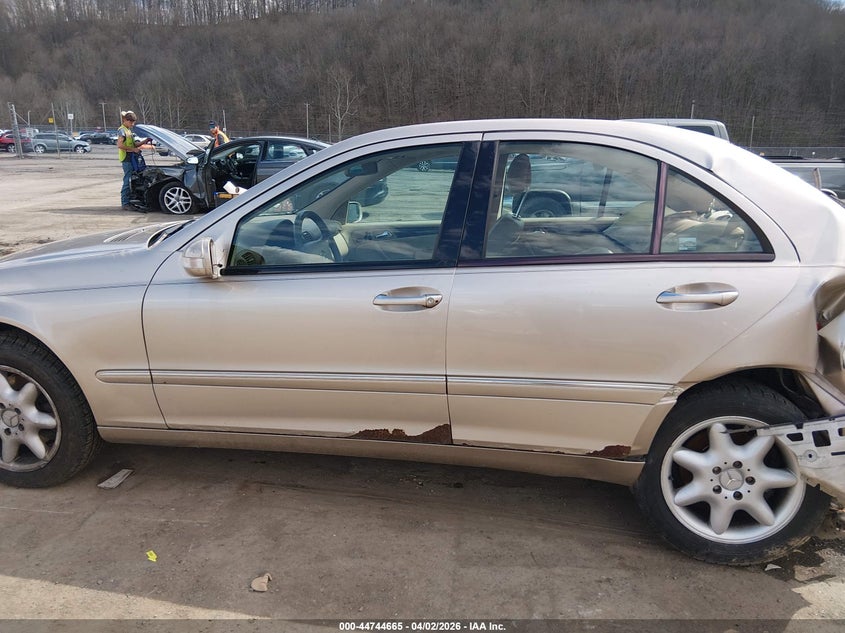 2002 Mercedes-Benz C 320 VIN: WDBRF64J52F247721 Lot: 44744665