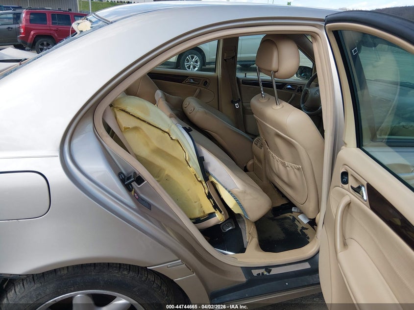 2002 Mercedes-Benz C 320 VIN: WDBRF64J52F247721 Lot: 44744665