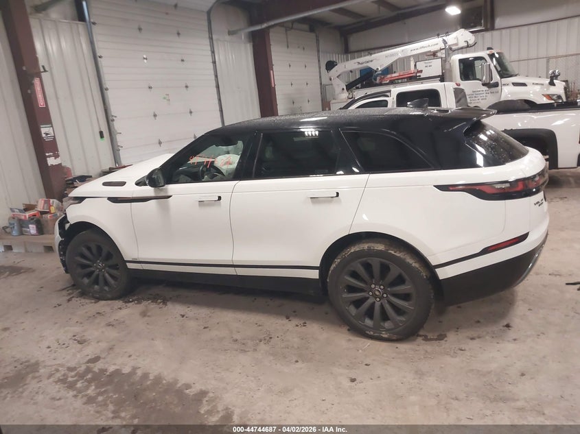 2018 Land Rover Range Rover Velar P250 Se R-Dynamic VIN: SALYL2RX1JA750775 Lot: 44744687
