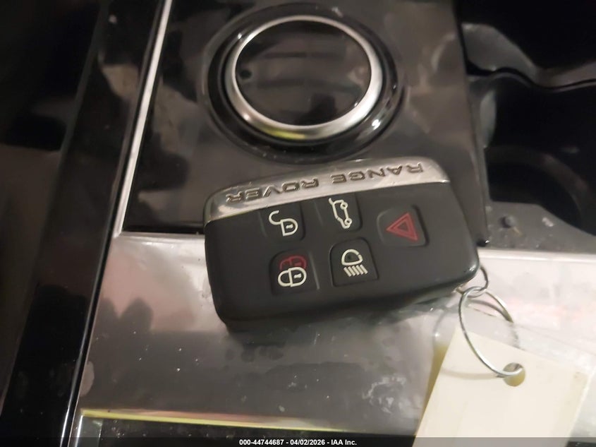 2018 Land Rover Range Rover Velar P250 Se R-Dynamic VIN: SALYL2RX1JA750775 Lot: 44744687