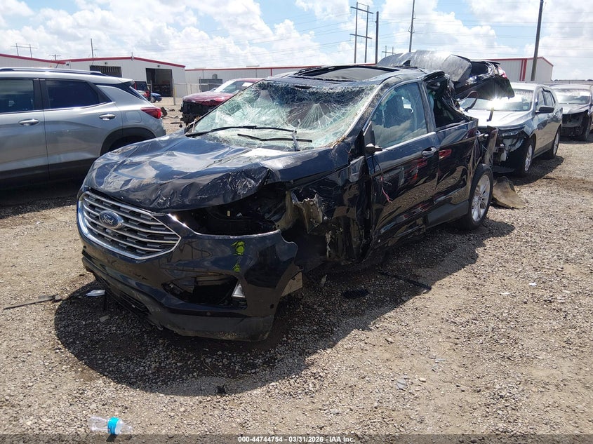 2020 Ford Edge Titanium