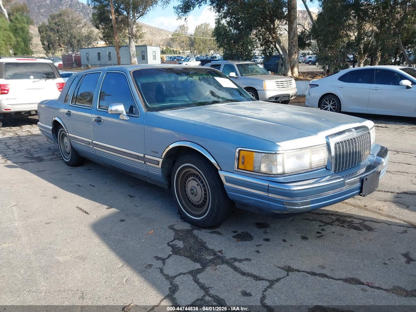 1990 Lincoln Town Car