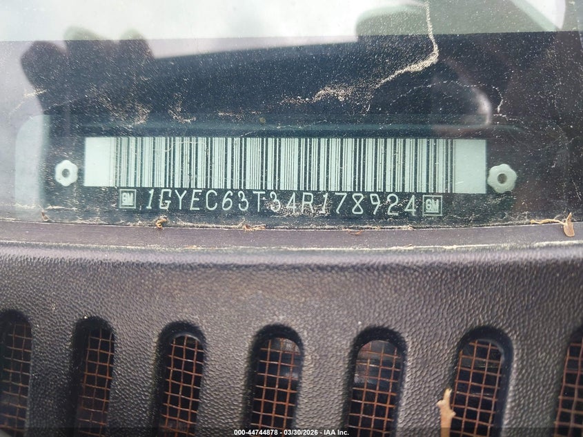 2004 Cadillac Escalade Standard VIN: 1GYEC63T34R178924 Lot: 44744878