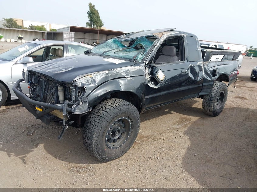 2003 Toyota Tacoma Base V6