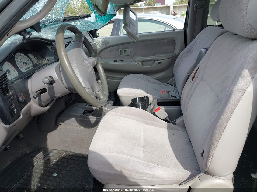 2003 Toyota Tacoma Base V6