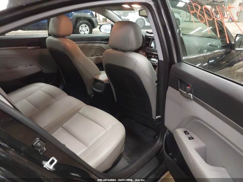 VIN 5NPD84LF3HH011753 2017 HYUNDAI ELANTRA LIMITED