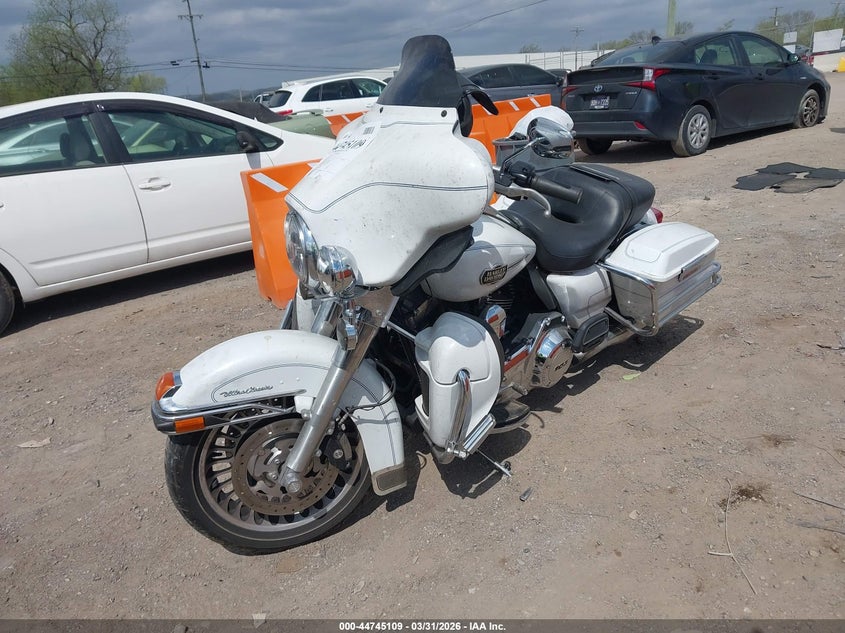 2012 Harley-Davidson Flhtcu Ultra Classic Electra Gld