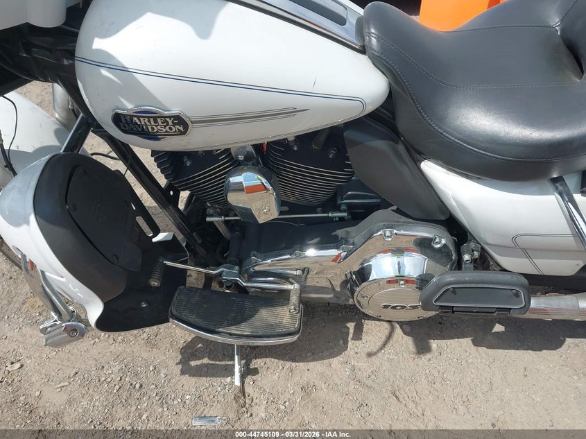 2012 Harley-Davidson Flhtcu Ultra Classic Electra Gld VIN: 1HD1FCM10CB672591 Lot: 44745109