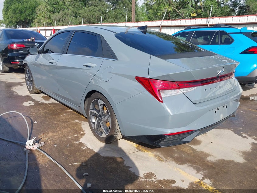 2021 HYUNDAI ELANTRA auction photo 3