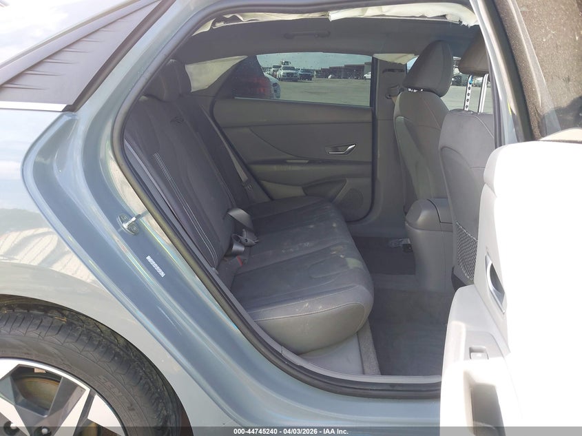 2021 HYUNDAI ELANTRA auction photo 8