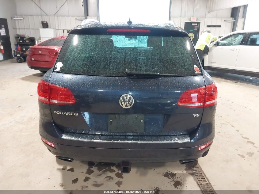 2013 Volkswagen Touareg Vr6 Executive VIN: WVGEF9BP0DD002506 Lot: 44745406