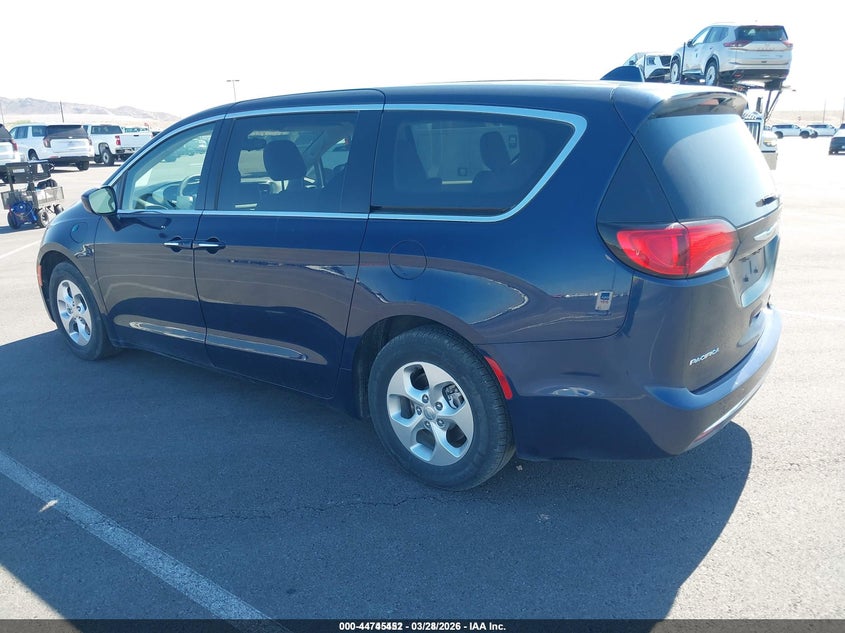 2017 Chrysler Pacifica Hybrid Touring Plus