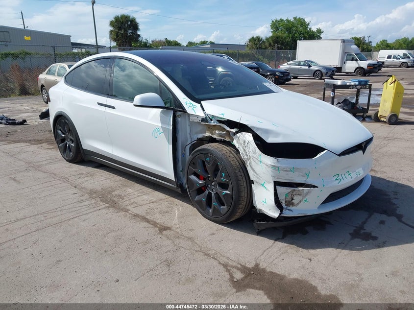 2026 TESLA MODEL X  (VIN: 7SAXCBE6XTF483648)
