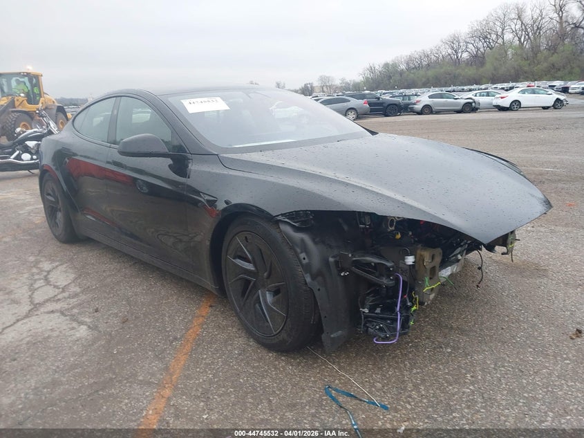 2026 TESLA MODEL S PLAID