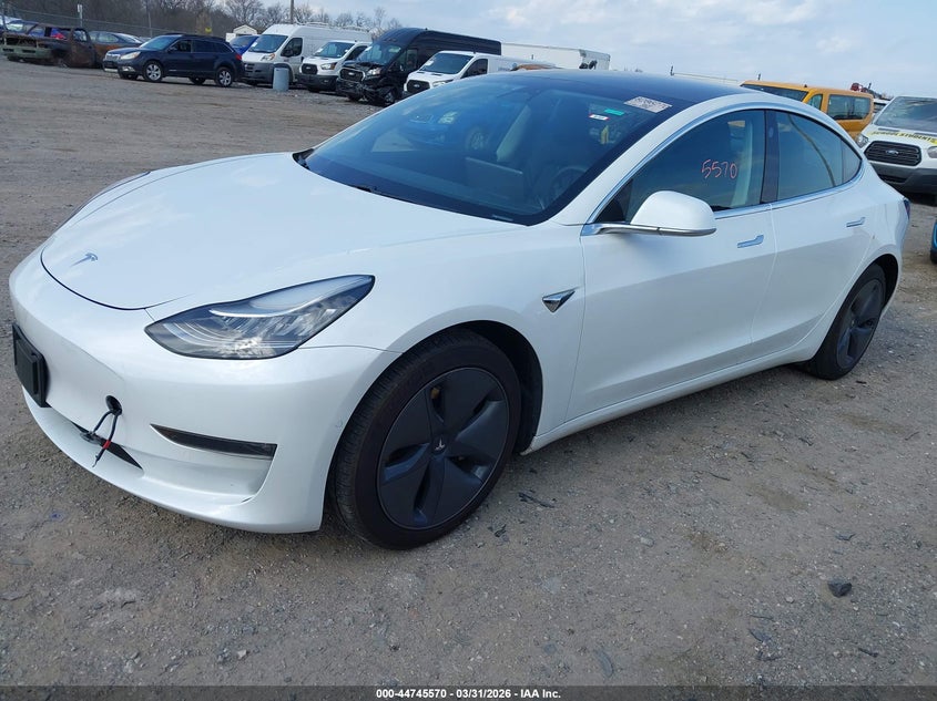 Vin: 5yj3e1eb2kf493389, lot: 45242765, tesla model 3 long range/performance 20192