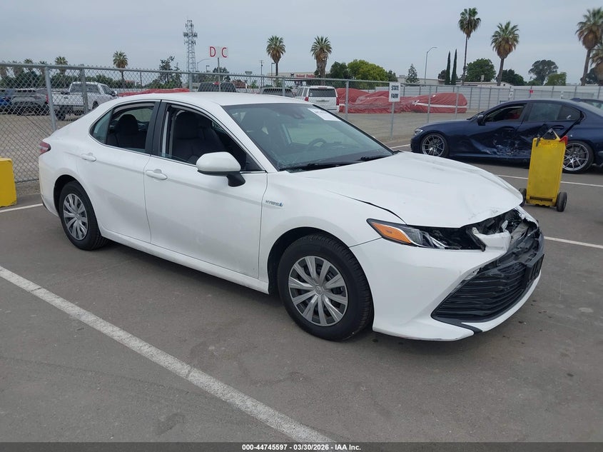 2020 Toyota Camry Le Hybrid