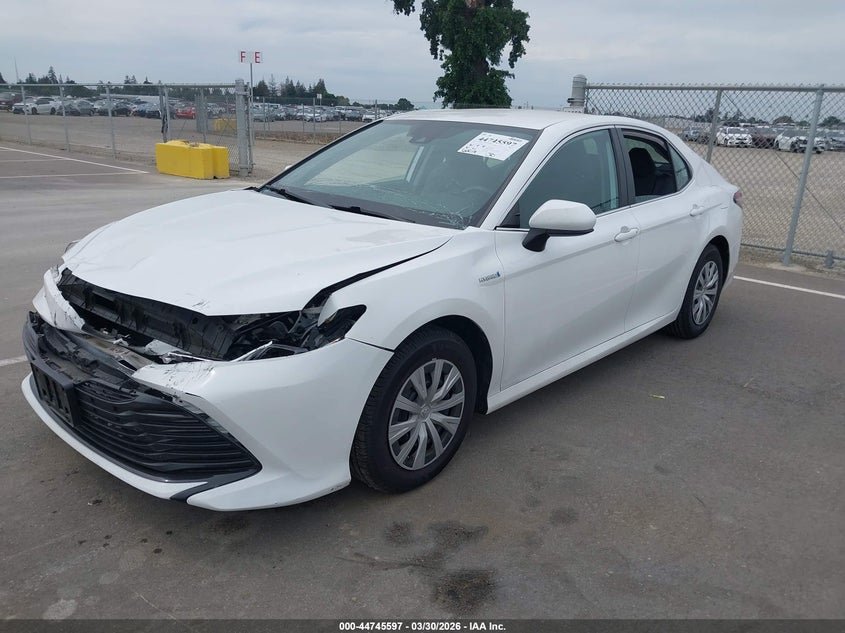 2020 Toyota Camry Le Hybrid