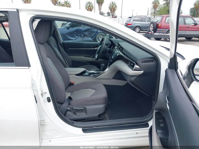 2020 Toyota Camry Le Hybrid