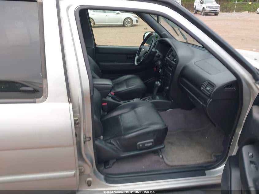 2002 Nissan Pathfinder Se