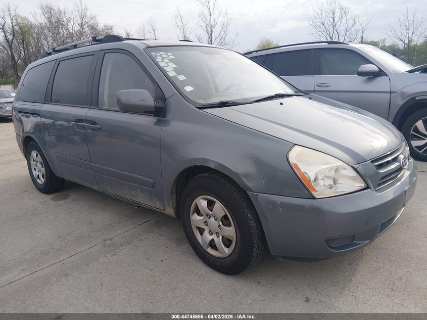 2008 Kia Sedona Lx