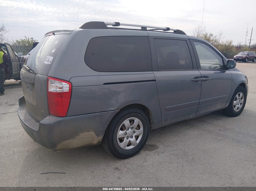 2008 Kia Sedona Lx