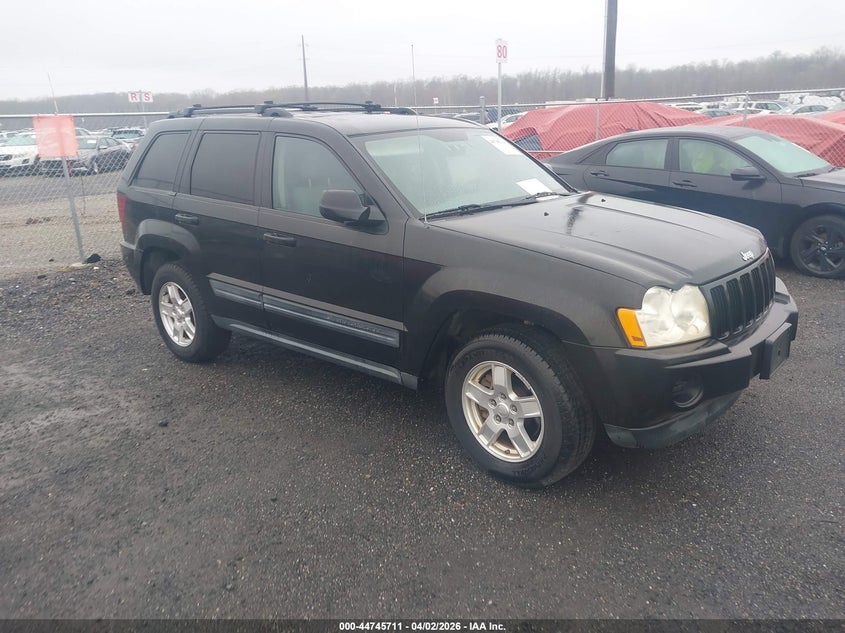 2005 Jeep Grand Cherokee Laredo