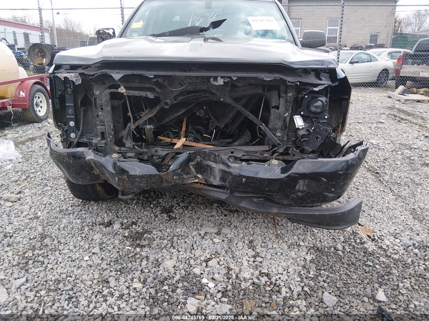 2018 CHEVROLET SILVERADO 1500 auction photo 6