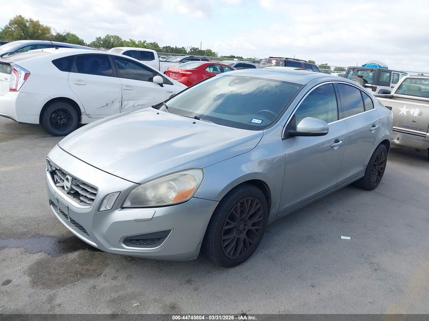 2013 Volvo S60 T5/T5 Platinum/T5 Premier/T5 Premier Plus