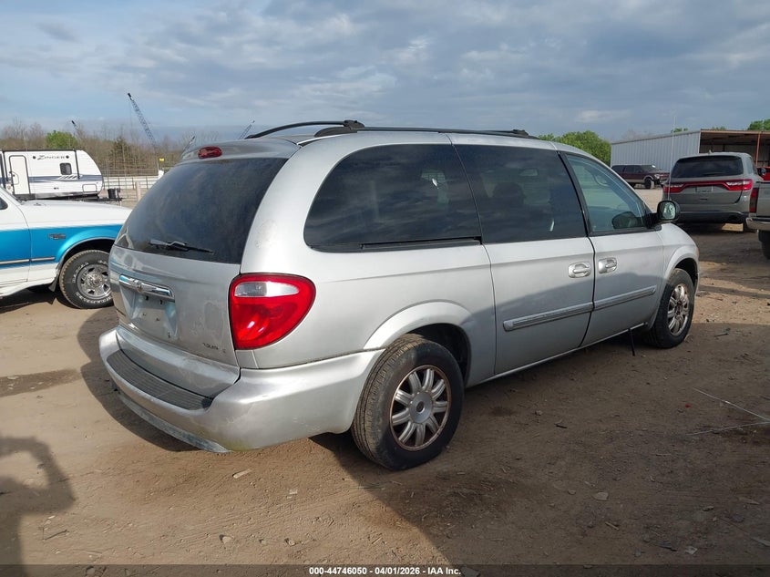 2006 Chrysler Town & Country Touring