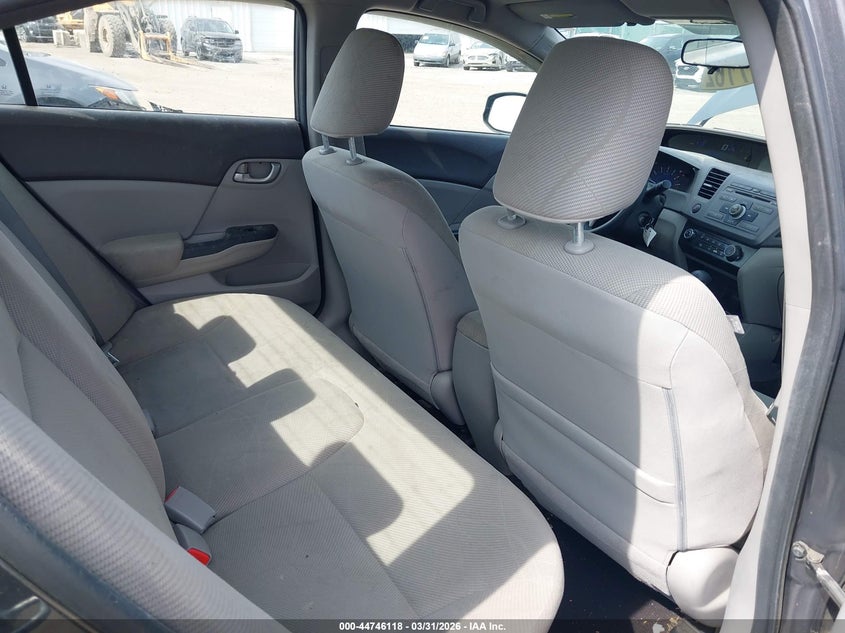 2012 Honda Civic 1.8 Hf grey Lot 111044746118 Vin 2HGFB2F62CH546196