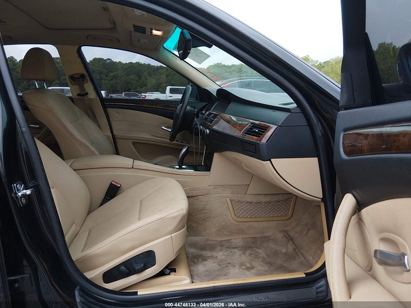 2008 BMW 528I