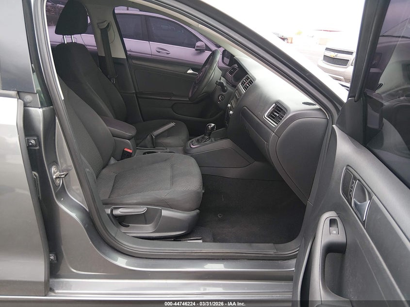 2014 Volkswagen Jetta 2.0L S