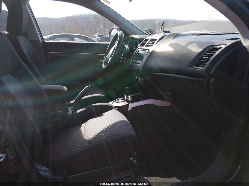 2011 Mitsubishi Outlander Sport Se