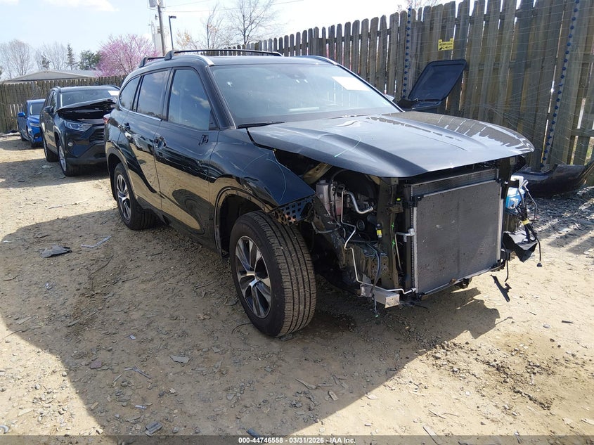 2022 Toyota Highlander Xle