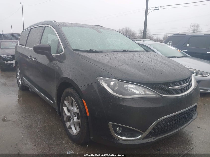 2018 Chrysler Pacifica Touring L Plus