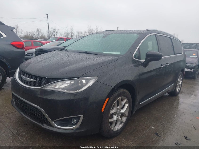 2018 Chrysler Pacifica Touring L Plus
