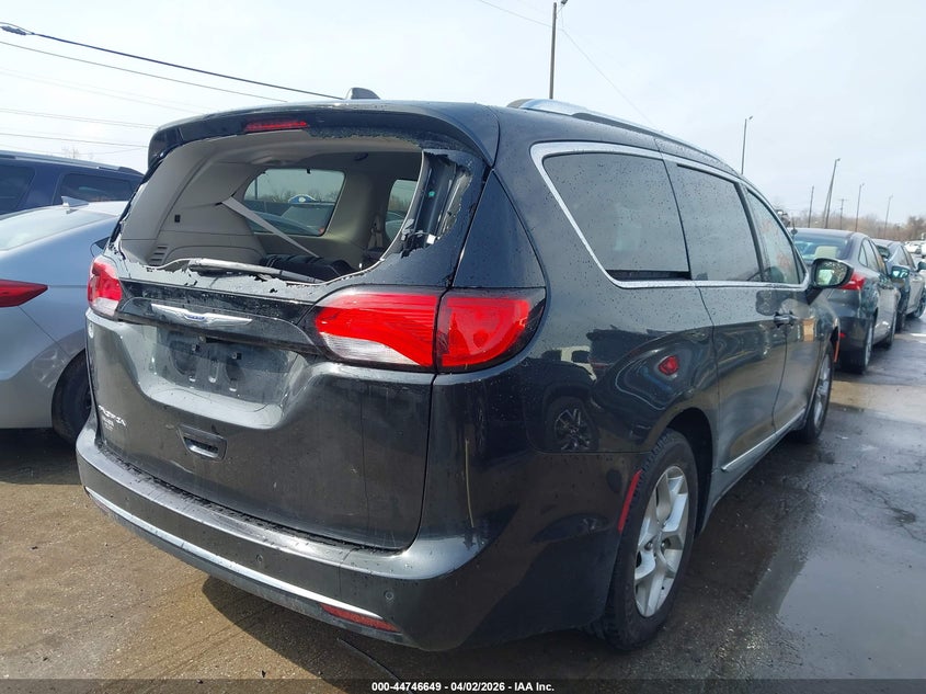 2018 Chrysler Pacifica Touring L Plus
