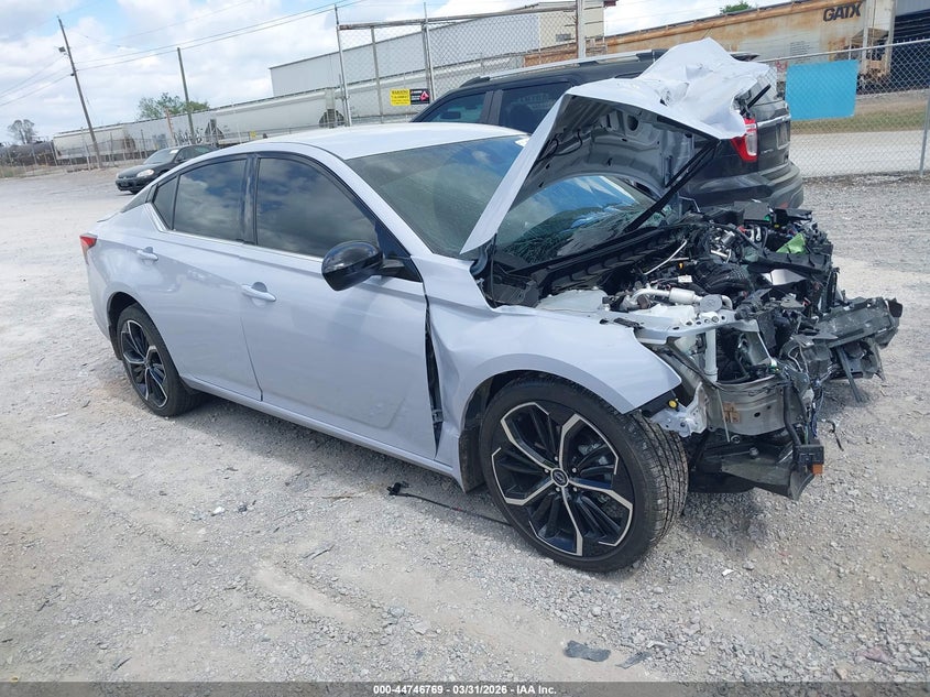 2025 Nissan Altima Sr Awd