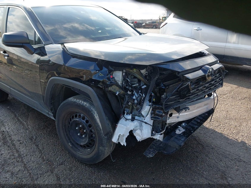VIN 2T3H1RFV1PW245743 2023 TOYOTA RAV4 LE