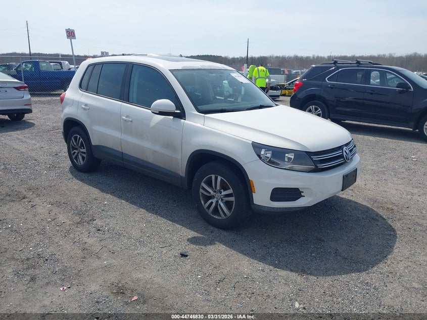 2013 Volkswagen Tiguan S