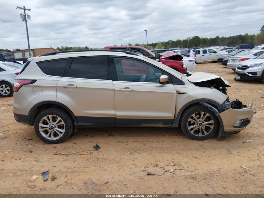 FORD ESCAPE 2018 VIN 1FMCU0GD2JUC16576