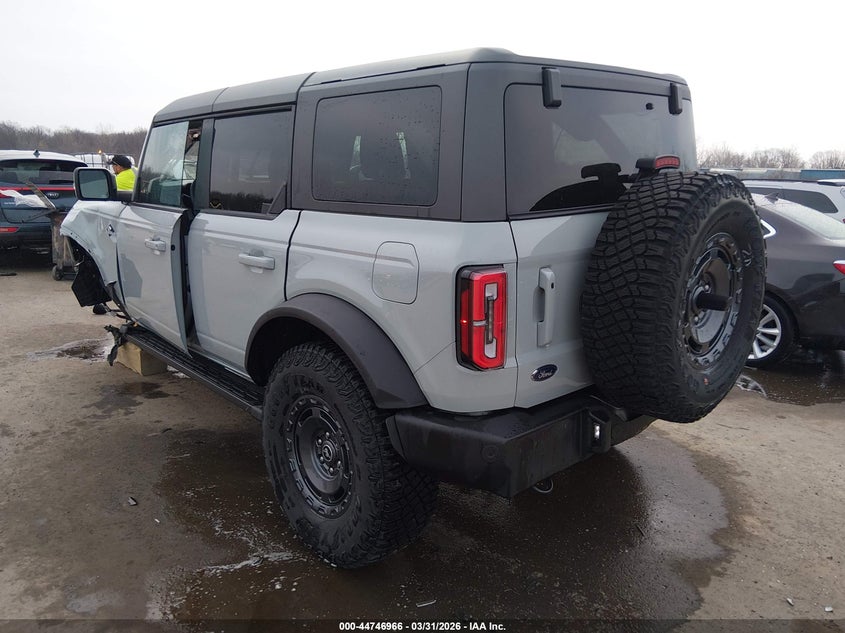 2024 Ford Bronco Outer Banks