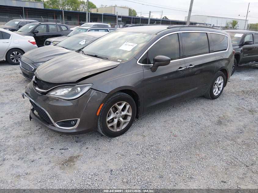2018 Chrysler Pacifica Touring Plus