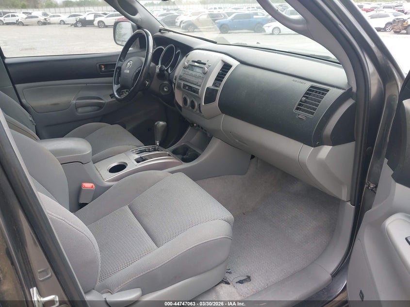 2011 Toyota Tacoma Base V6