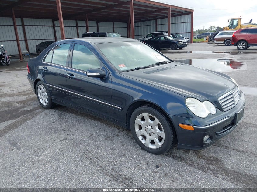 2005 Mercedes-Benz C 240 Luxury 4Matic