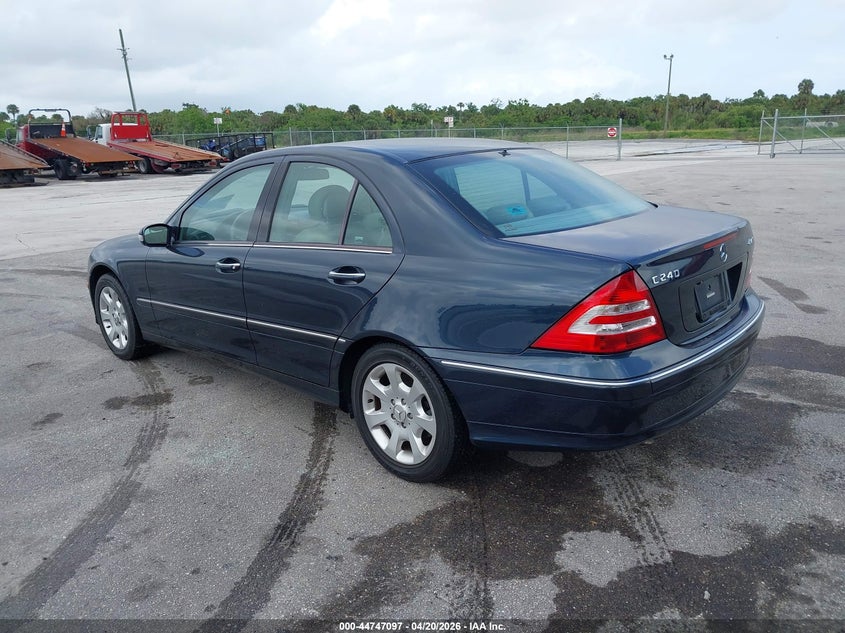 2005 Mercedes-Benz C 240 Luxury 4Matic