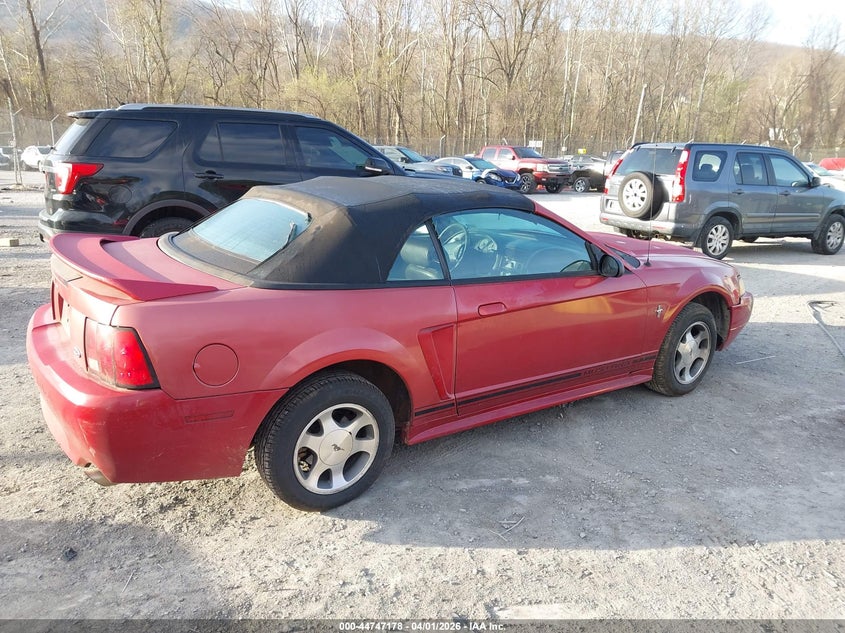 2000 Ford Mustang