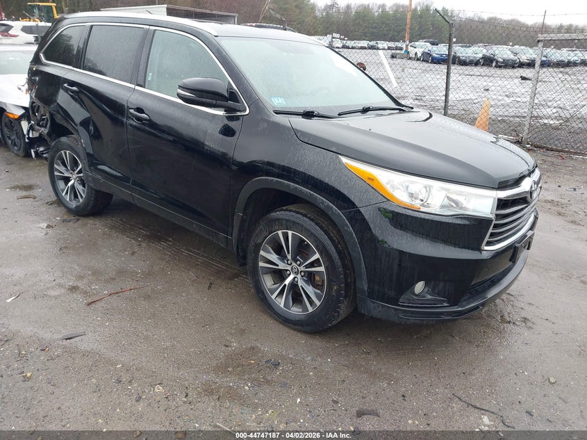 2016 Toyota Highlander Xle V6