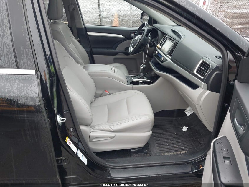 2016 Toyota Highlander Xle V6