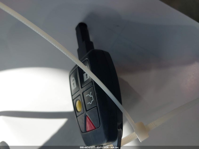 2005 Volvo S40 2.4I VIN: YV1MS382X52089925 Lot: 44747377